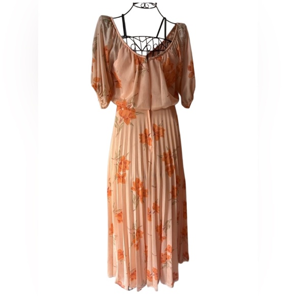 VTG 70s Peach Floral Maxi Dress Boho Prairie Peasant Pleated Skirt Festival. SM - Picture 2 of 14